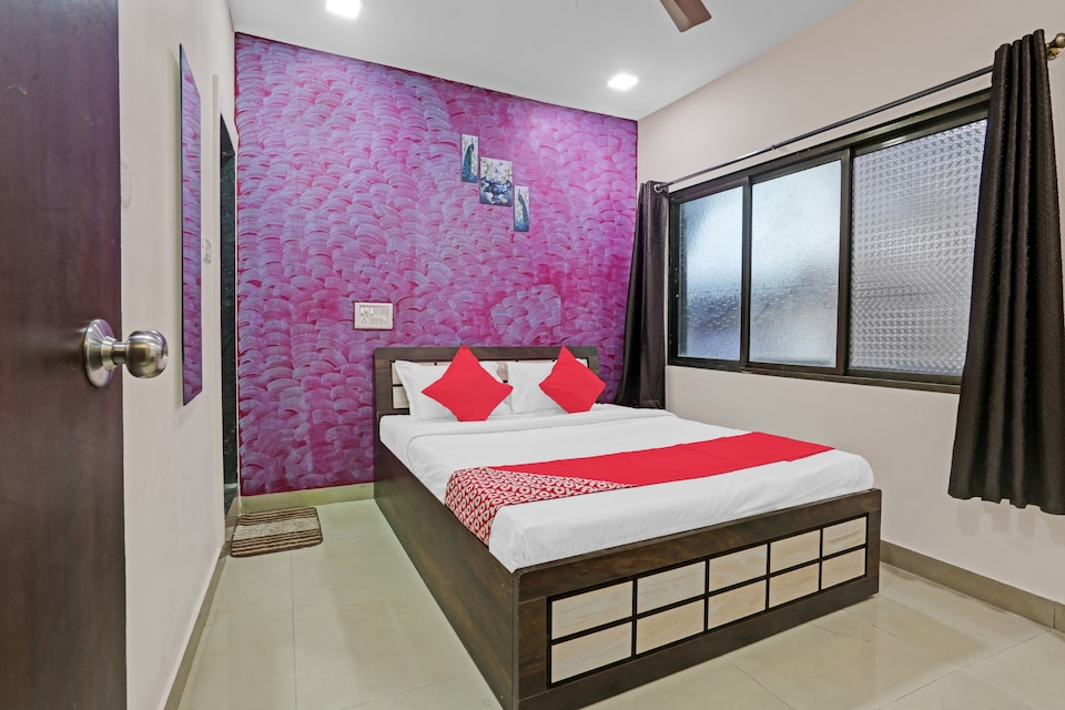 OYO Hotel K D Palace Near Chhatrapati Shivaji International Airport, Mumbai International Airport, Mumbai