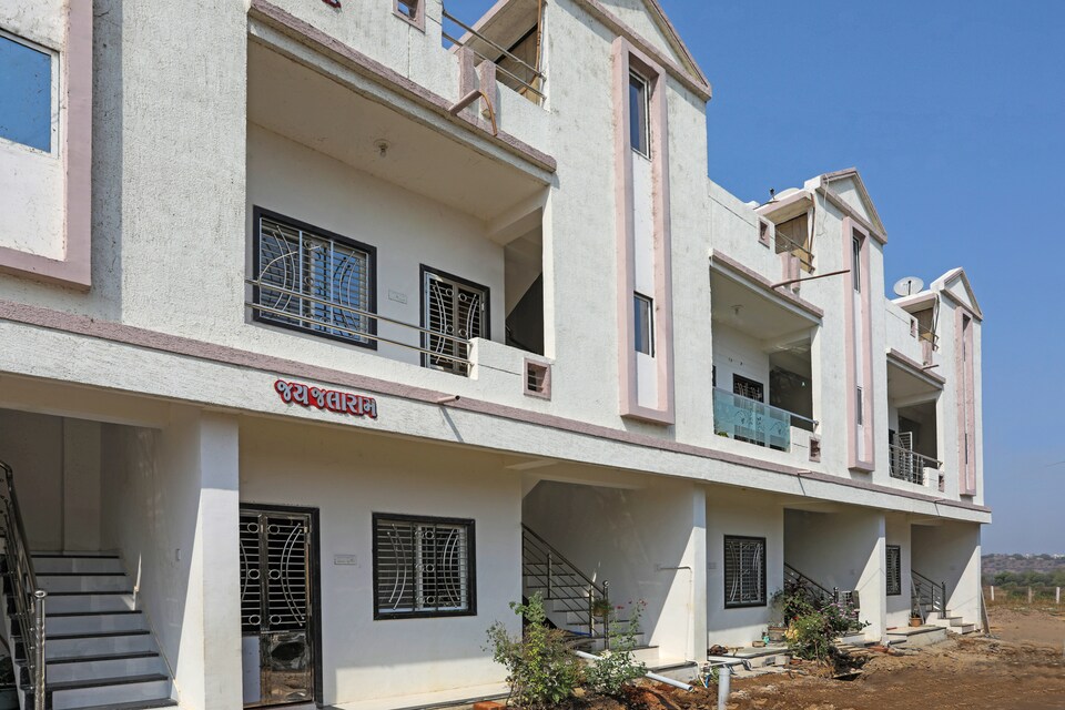 OYO 85811 Jay Jalaram Homestay, Kevadia, Vadodara