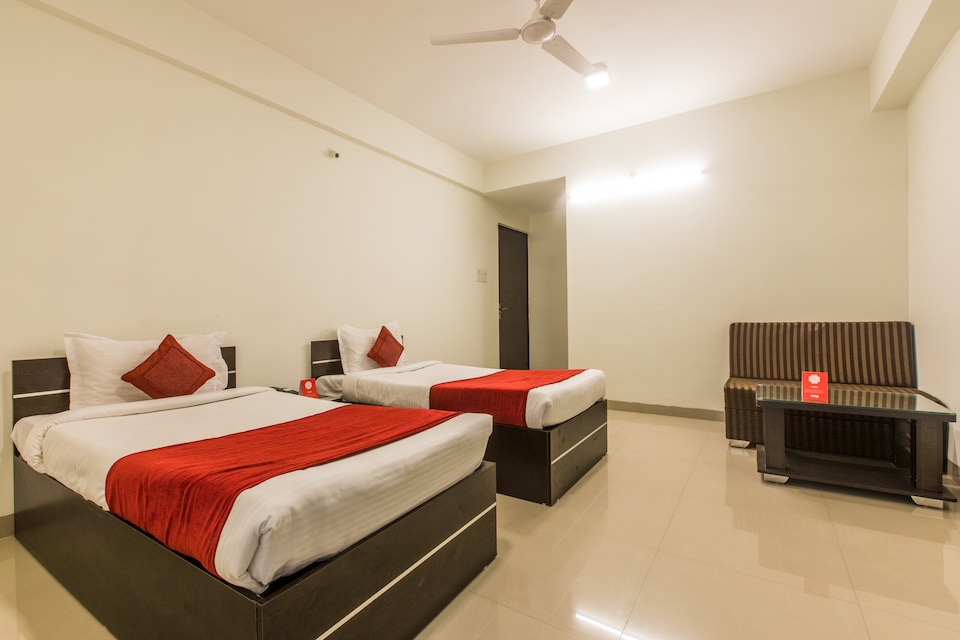 OYO Hotel Ten Eleven, Vijay Nagar Indore, Indore