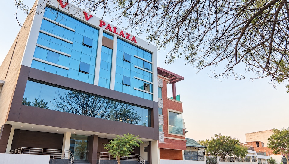 Townhouse Shyam Nagar Formerly Crystal Grand , Kanpur Railway Station, Kanpur