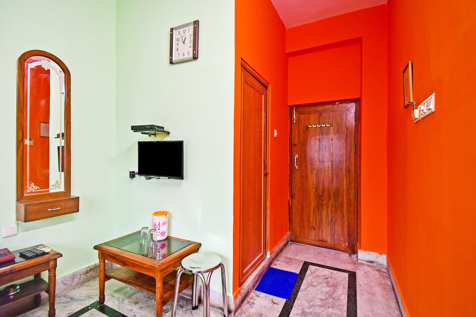 OYO 85829 Max International, Salt Lake Kolkata, Kolkata