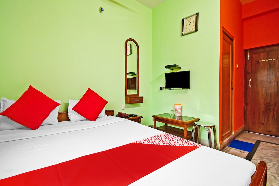 OYO 85829 Max International, Salt Lake Kolkata, Kolkata