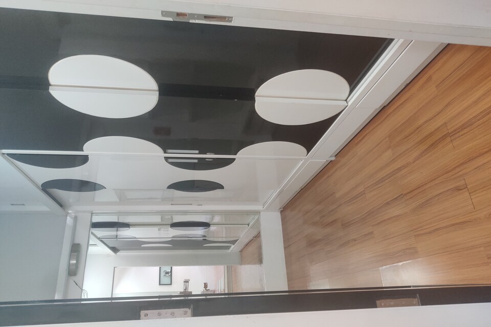 OYO HOME 85853 Villa Ruby 5bhk, Bhawarkua Indore, Indore