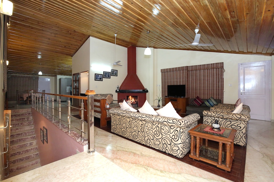 OYO Home 10097 Luxury Cottage, Chail, Chail