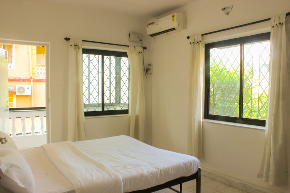 OYO 10099 Home Spacious 2BHK Dona Paula, Panjim Goa, Goa