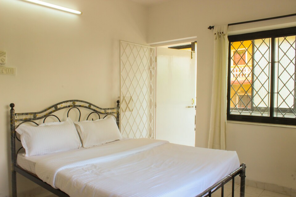 OYO 10099 Home Spacious 2BHK Dona Paula, Panjim Goa, Goa