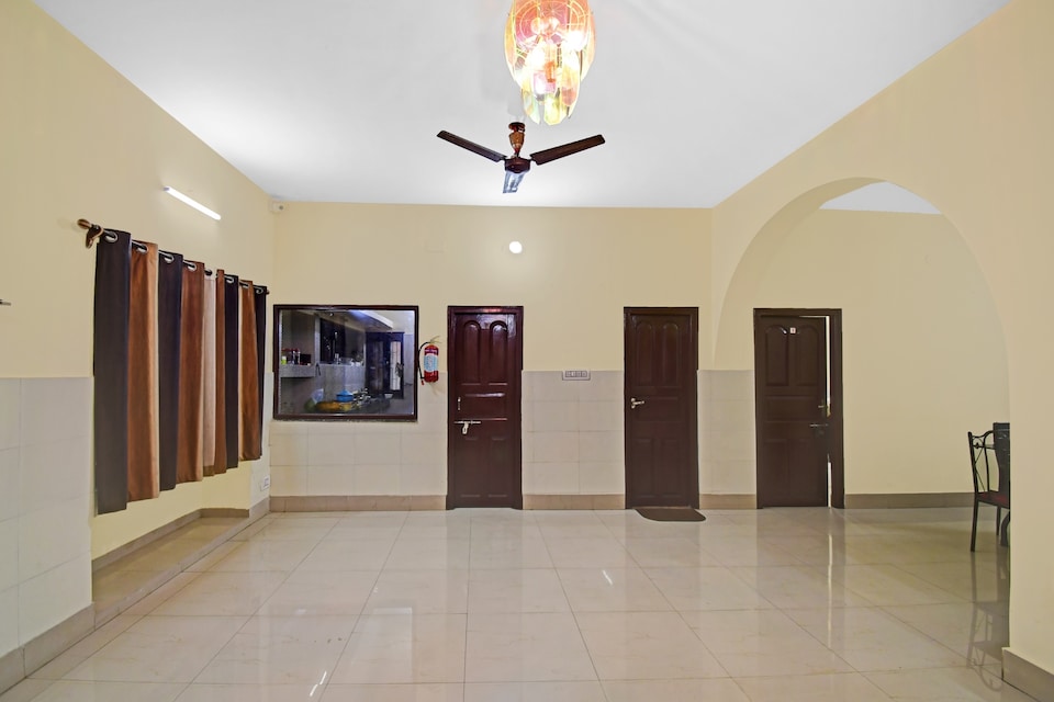 Hotel O VICKY GUEST HOUSE, Salt Lake Kolkata, Kolkata