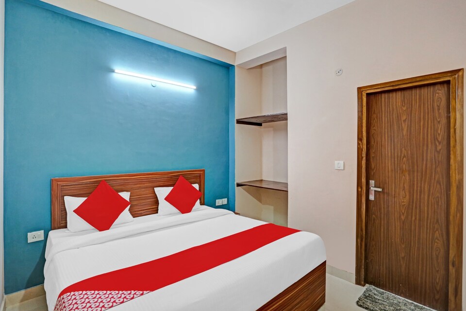 OYO Flagship 85920 Hotel Ginger Palace , Noida Industrial Area Mamura, Noida
