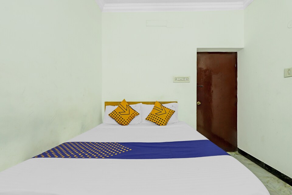 SPOT ON 85923 Kala Ressidency, Vellore, Vellore