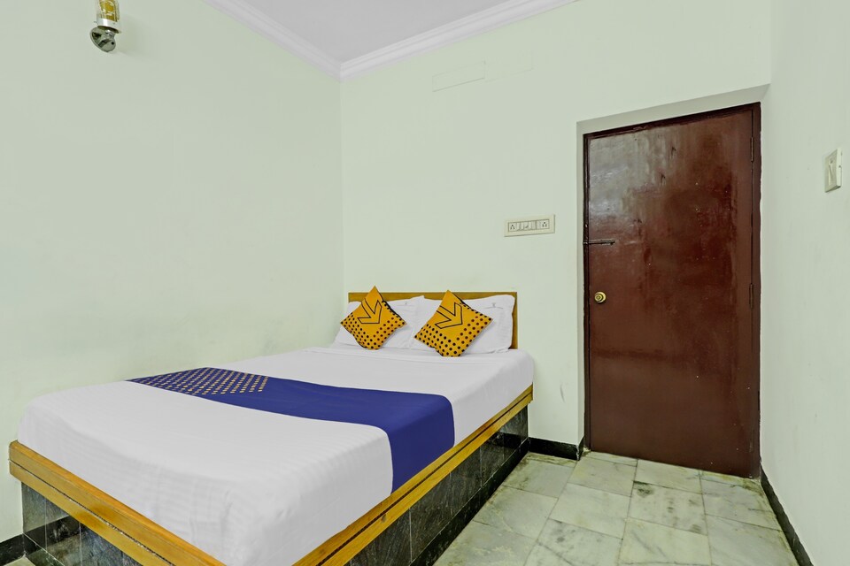 SPOT ON 85923 Kala Ressidency, Vellore, Vellore