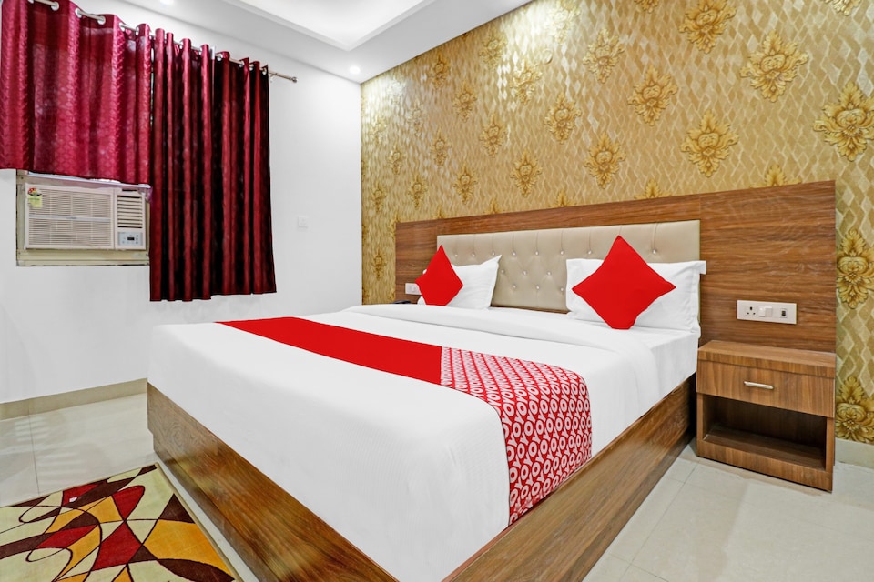 OYO 85934 Hotel Stay, Airport Delhi, Delhi Transit