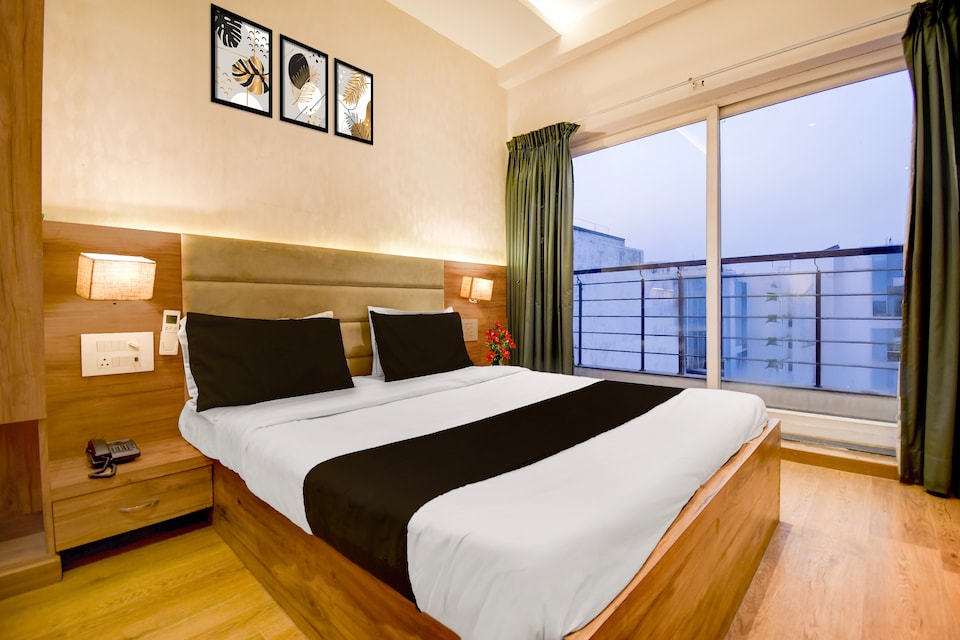 Super Townhouse Vibhuti Khand Gomti Nagar Formerly Pratham Inn, Gomti Nagar Lucknow, Lucknow