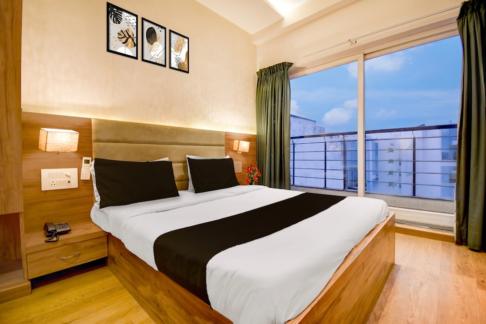 Super OYO Townhouse Vibhuti Khand Gomti Nagar Formerly Pratham Inn, Gomti Nagar Lucknow, Lucknow