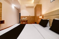 Super OYO Townhouse Vibhuti Khand Gomti Nagar Formerly Pratham Inn
