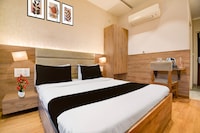 Super OYO Townhouse Vibhuti Khand Gomti Nagar Formerly Pratham Inn