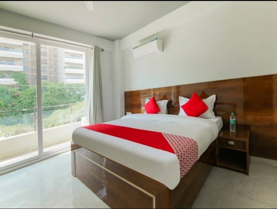 OYO 85946 Mystery Rooms , Golf Course Road, Gurgaon