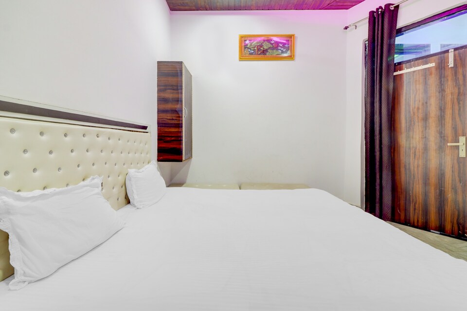 OYO Taj King Residency, Fatehabad Road, Agra