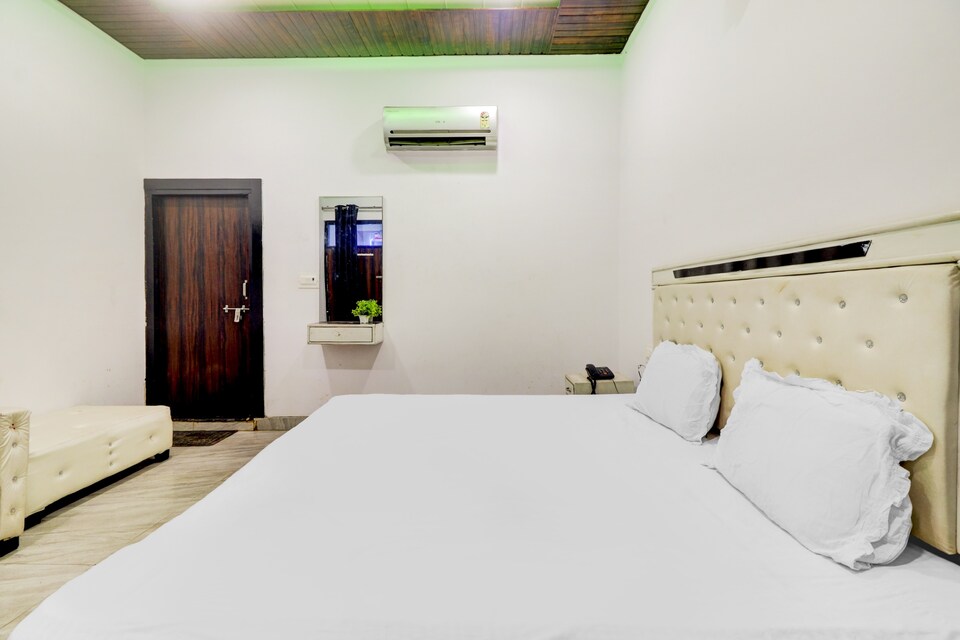 OYO Taj King Residency, Fatehabad Road, Agra