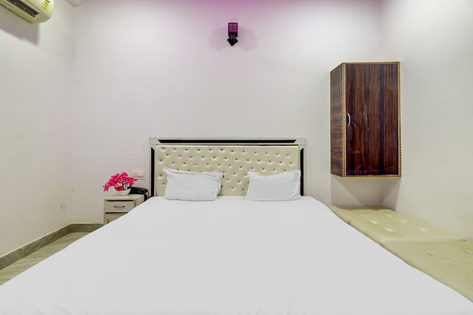 OYO Taj King Residency, Fatehabad Road, Agra