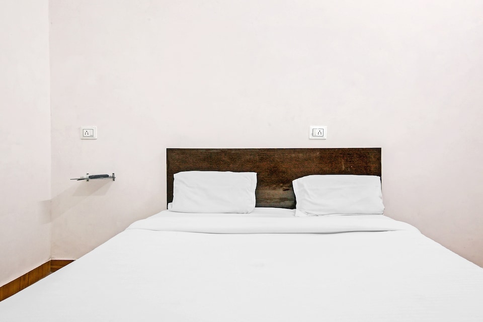 OYO 85977 Hotal Pradhan, Aligarh, Aligarh