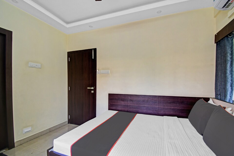 OYO 85987 Laxmi Guest House, Alipore Kolkata, Kolkata