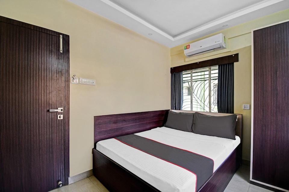 OYO 85987 Laxmi Guest House, Alipore Kolkata, Kolkata