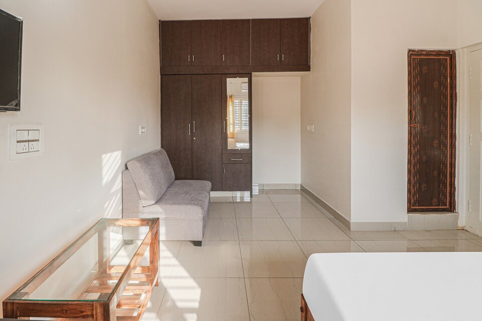 OYO 86008 Slv Residency, Mysore City Center, Mysore