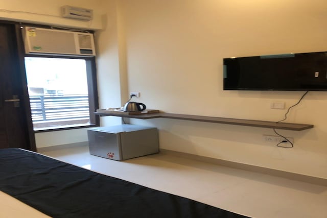 OYO Galleria Regency