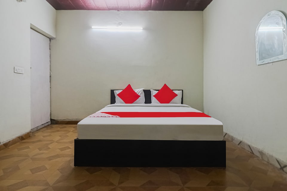 OYO Rajvanshi PG & Guest House, Manesar, Manesar