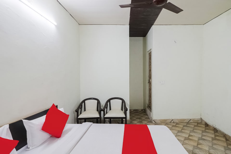 OYO Rajvanshi PG & Guest House, Manesar, Manesar