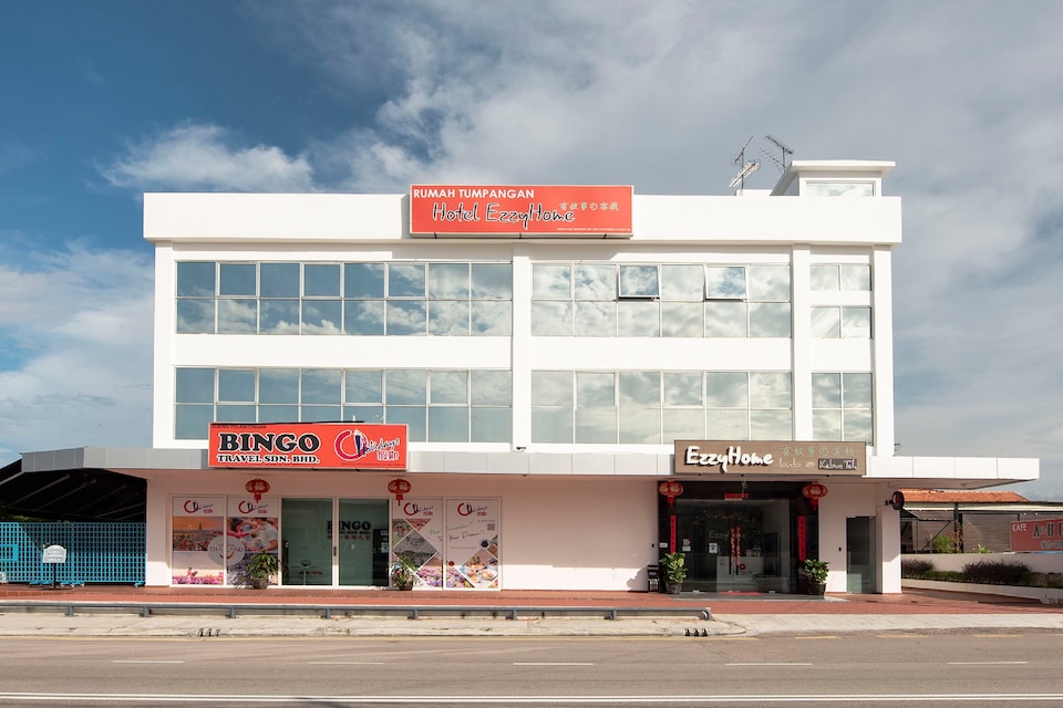 Capital O 90447 Hotel Ezzyhome Kebun Teh, Johor Bahru, Johor Bahru