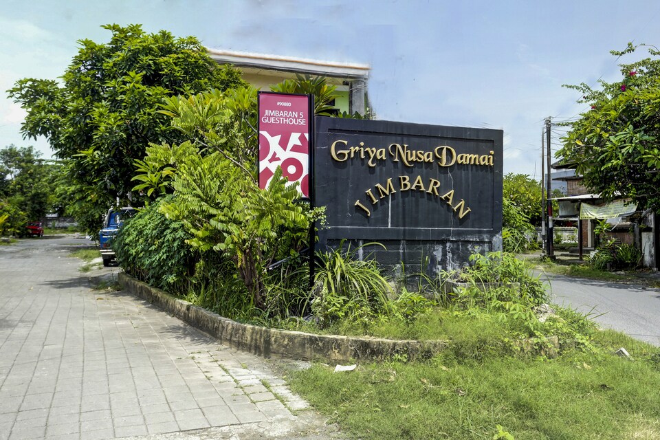 OYO 90880 Jimbaran 5 Guesthouse, Jimbaran, Bali