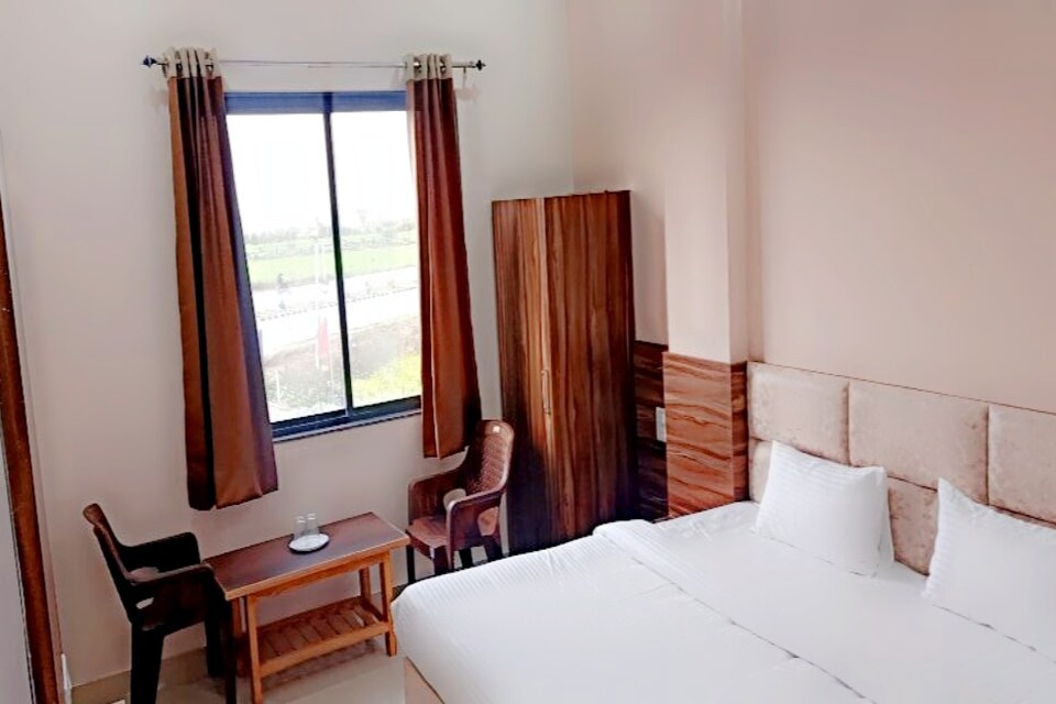 OYO 86172 Samrat Hotel, Gwalior, Gwalior