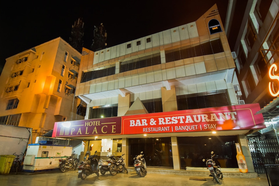 Townhouse OAK Hotel Palace, Chandrapur, Chandrapur