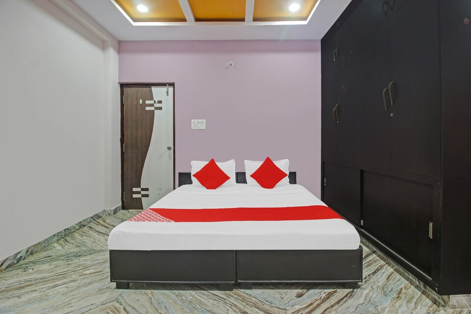 OYO 86212 Ra Guest House, Uppal - Ghatkesar, Hyderabad
