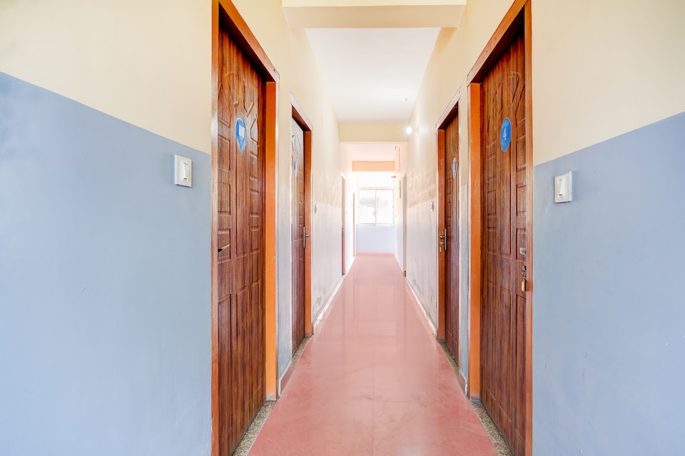 Super Collection O Last Gate Near Dispur Law College Formerly RR hotels, Dispur Guwahati, Guwahati