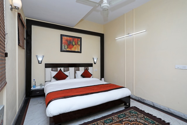 OYO Hotel Laksh Residency Near Leisure Valley Park
