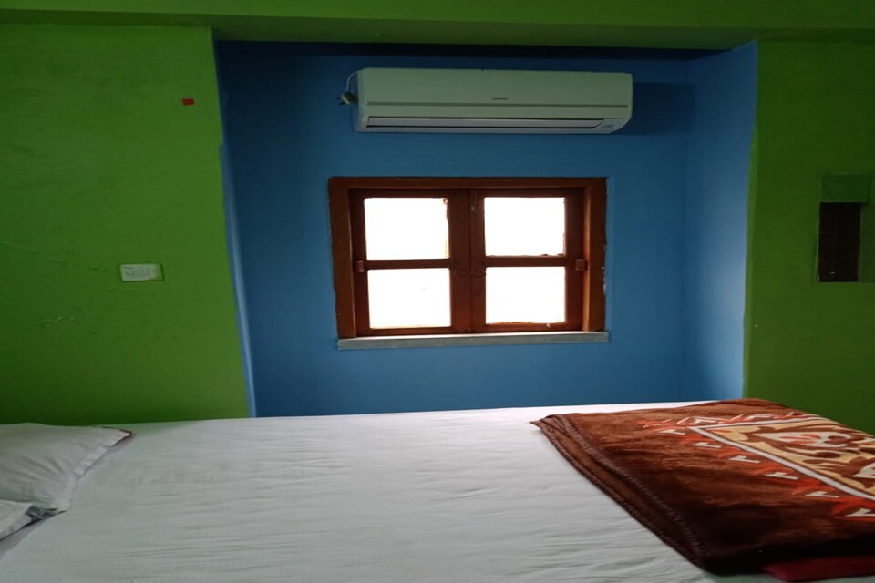 SPOT ON 86235 Lokenath Bhavan, Esplanade Kolkata, Kolkata