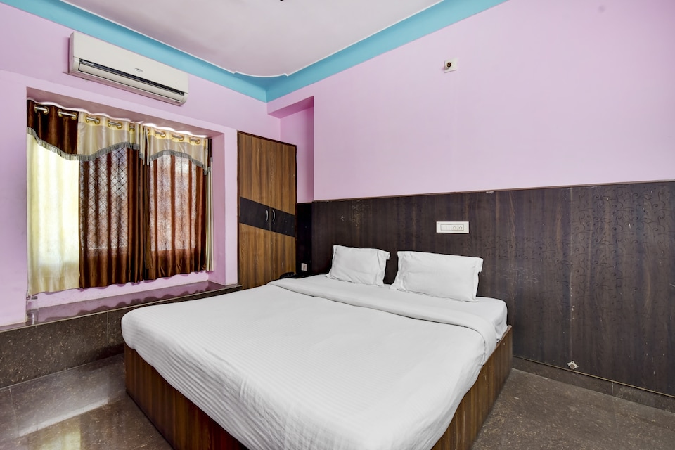 OYO 86269 Hotel Lake City, Udaipur Central, Udaipur