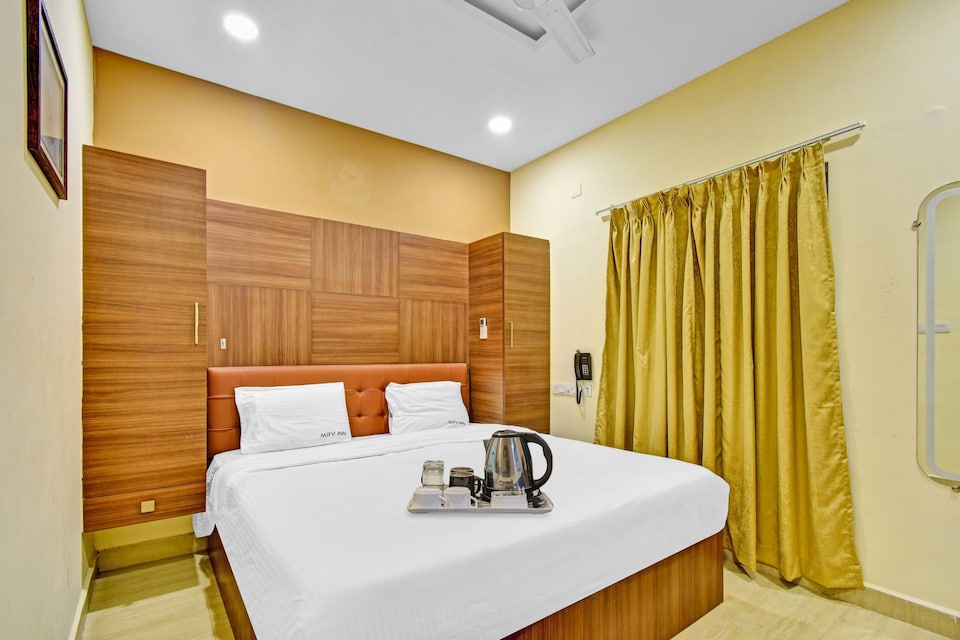 OYO Townhouse 833 MRV Inn Near Marina Beach, Chepauk Chennai, Chennai