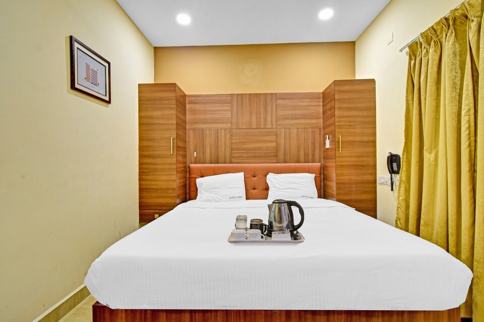 OYO Townhouse 833 MRV Inn Near Marina Beach, Chepauk Chennai, Chennai