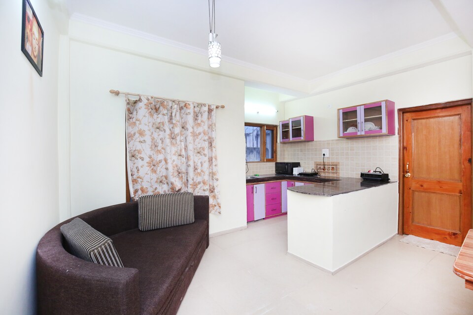 OYO Home 10869 2BHK, Shimla, Shimla