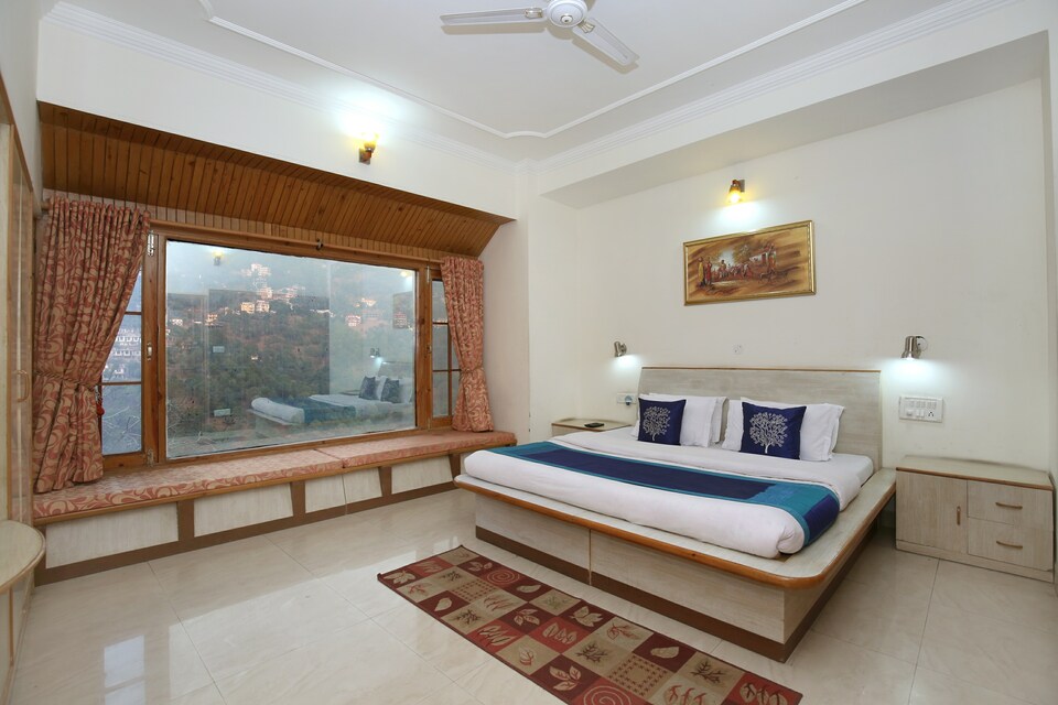 OYO Home 10208 Valley View 2BHK, Kasauli, Kasauli