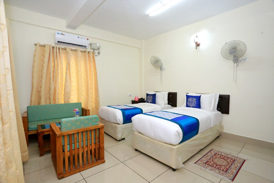 OYO 10320 Sophiya Suites, Aluva Kalamassery Kochi, Kochi
