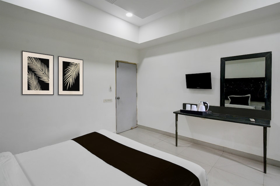 Hotel O Erragadda Metro Station Hyderabad Formerly Palak Residency, Ameerpet, Hyderabad