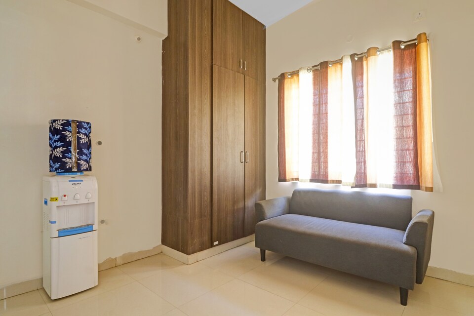 Collection O Cozzy Rooms Near Shilparamam, Gachibowli, Hyderabad