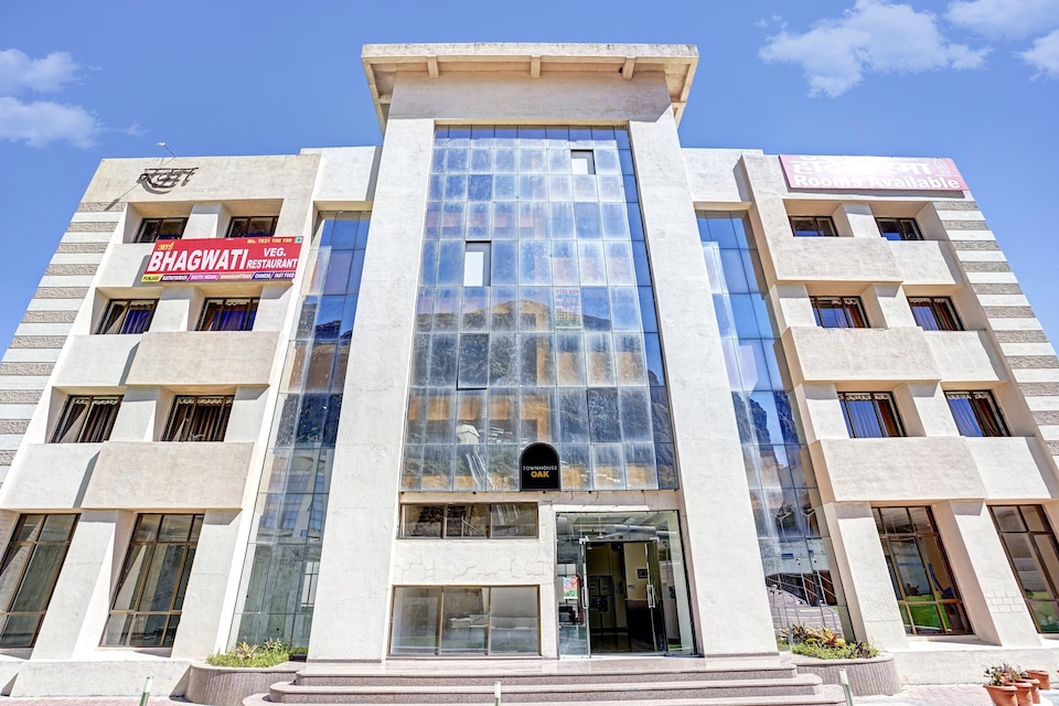 Townhouse OAK Hotel Rama, Nashik Road Nashik, Nashik