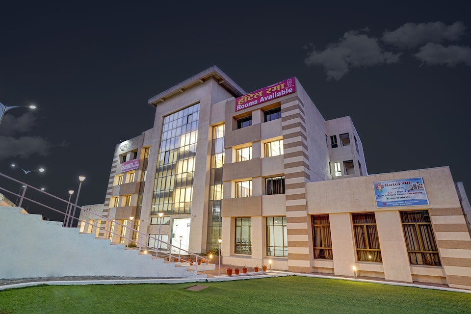 Townhouse OAK Hotel Rama, Nashik Road Nashik, Nashik