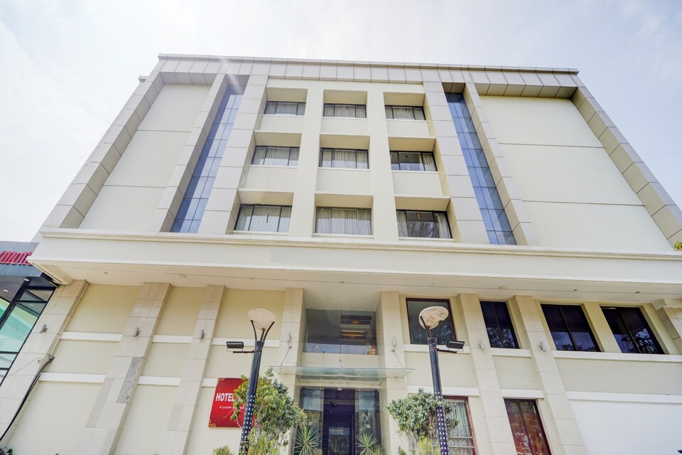 OYO Townhouse 836 Hotel Devi Towerrs, Reddipatti Salem, Salem