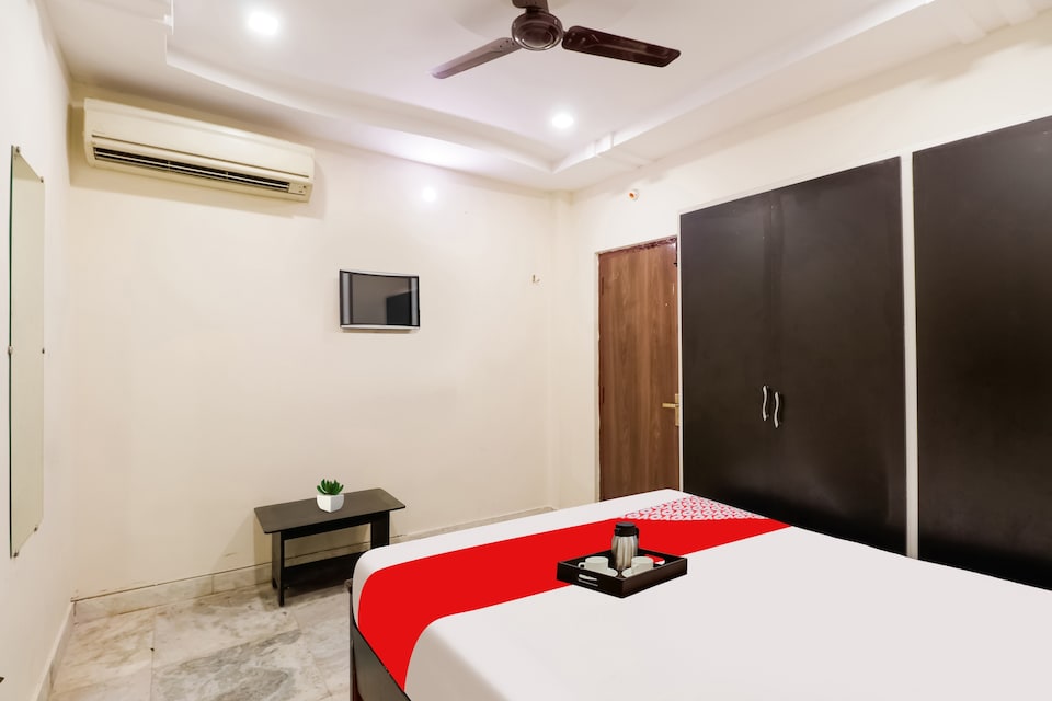 OYO Akshaya Residency Autonagar, Mahanadu Extension VIjayawada, Vijayawada